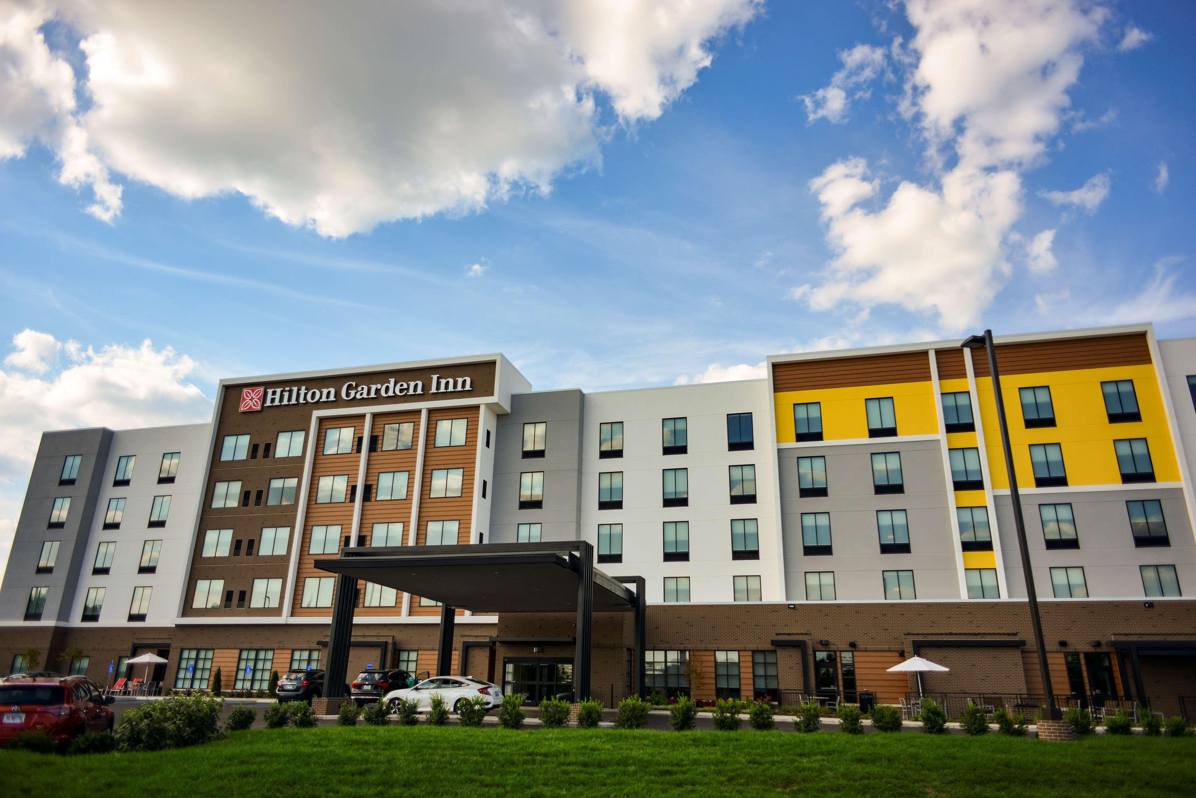 Hilton Garden Inn Louisville Mall Of St. Matthews Eksteriør bilde