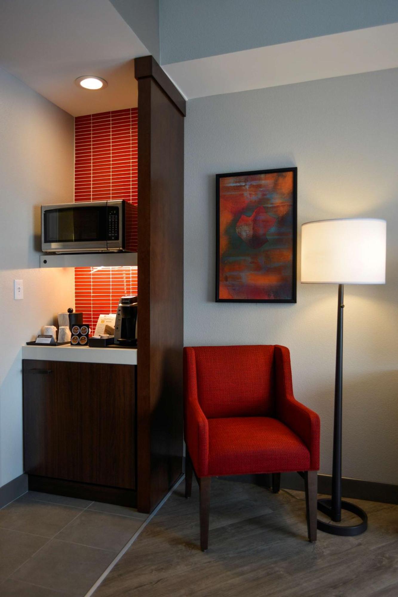 Hilton Garden Inn Louisville Mall Of St. Matthews Eksteriør bilde