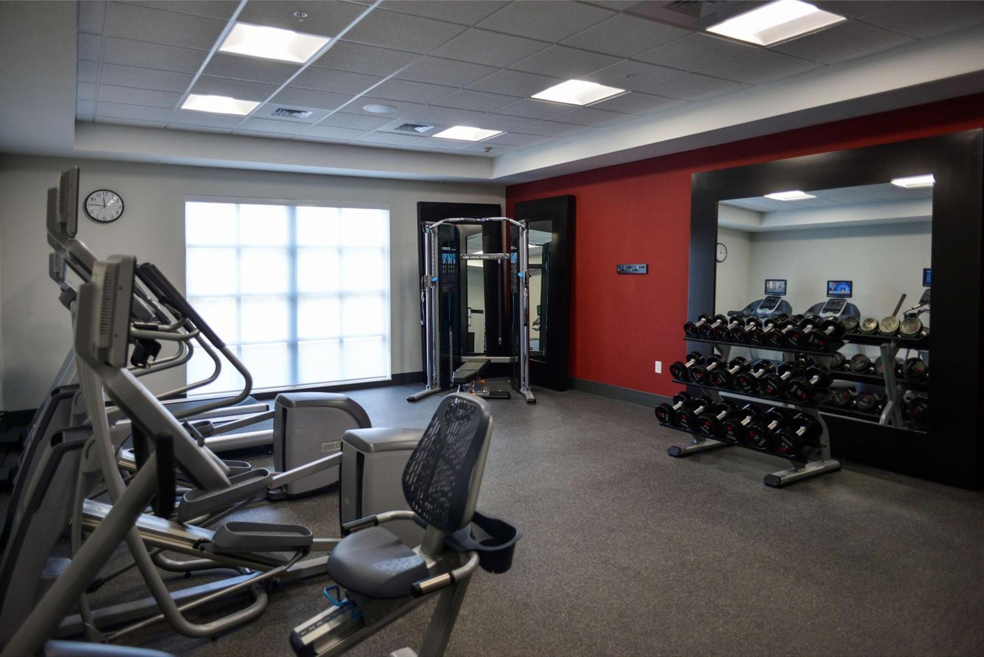 Hilton Garden Inn Louisville Mall Of St. Matthews Eksteriør bilde